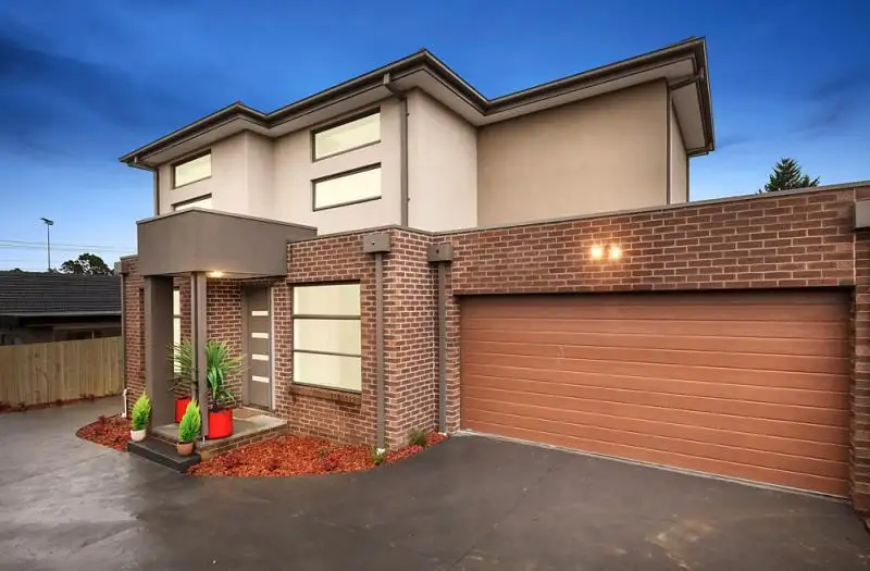 Main view of Homely townhouse listing, 2/408 Middleborough Road, Blackburn VIC 3130