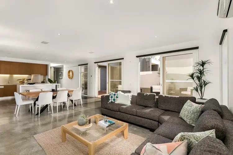 60 Eighth Street, Parkdale VIC 3195