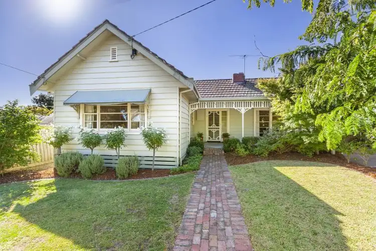 15 Hunter Drive, Blackburn South VIC 3130