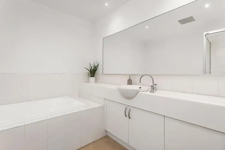 Fifth view of Homely apartment listing, 1/2-10 Teague Avenue, Mentone VIC 3194