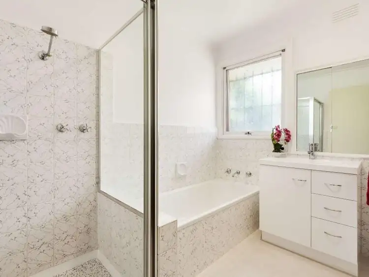 Fifth view of Homely unit listing, 2/9 Clifton Road, Hawthorn East VIC 3123