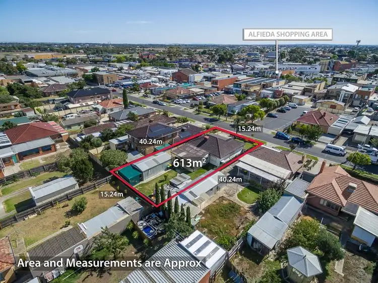 18 Collins Street, St Albans VIC 3021