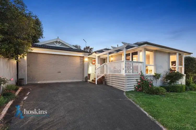 9 Mari Terrace, Croydon Hills VIC 3136