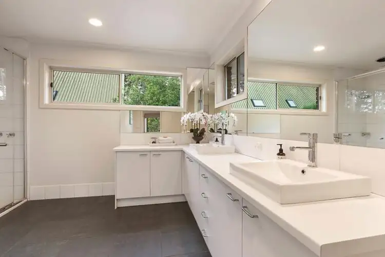 Sixth view of Homely house listing, 5 Cotswold Close, Vermont VIC 3133