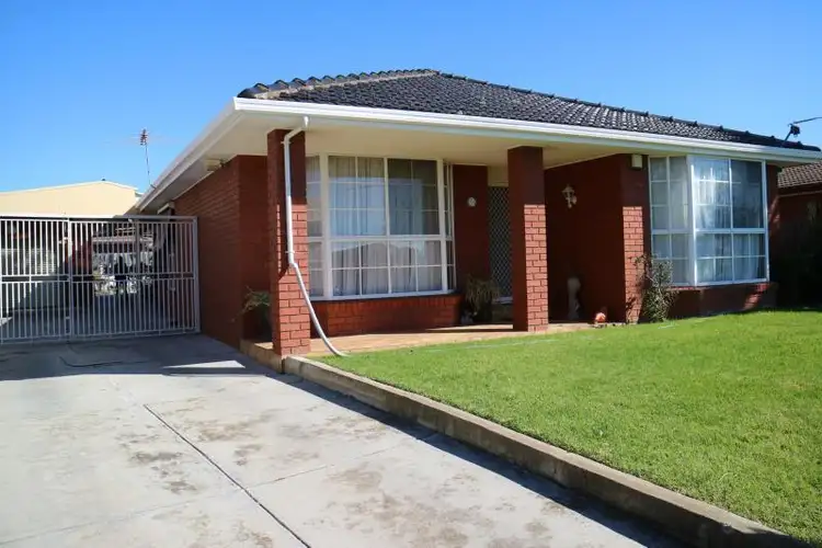 213 Gillespie Road, Kings Park VIC 3021