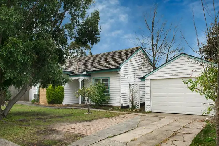 Second view of Homely house listing, 4 Tara Avenue, Blackburn VIC 3130