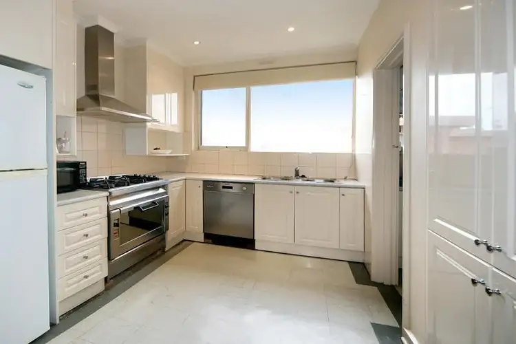 Fifth view of Homely apartment listing, 5-11 Woorigoleen Road, Toorak VIC 3142