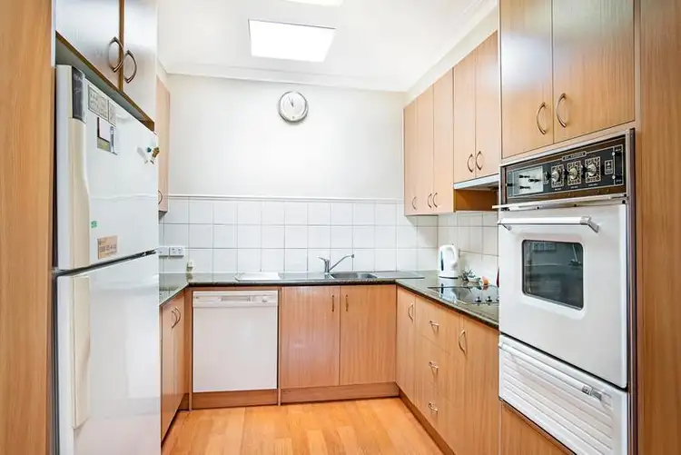 Sixth view of Homely house listing, 1/6 Newlyn Street, Caulfield VIC 3162