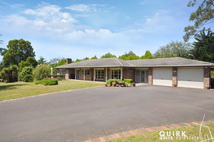 2 Pine Grove, Warragul VIC 3820