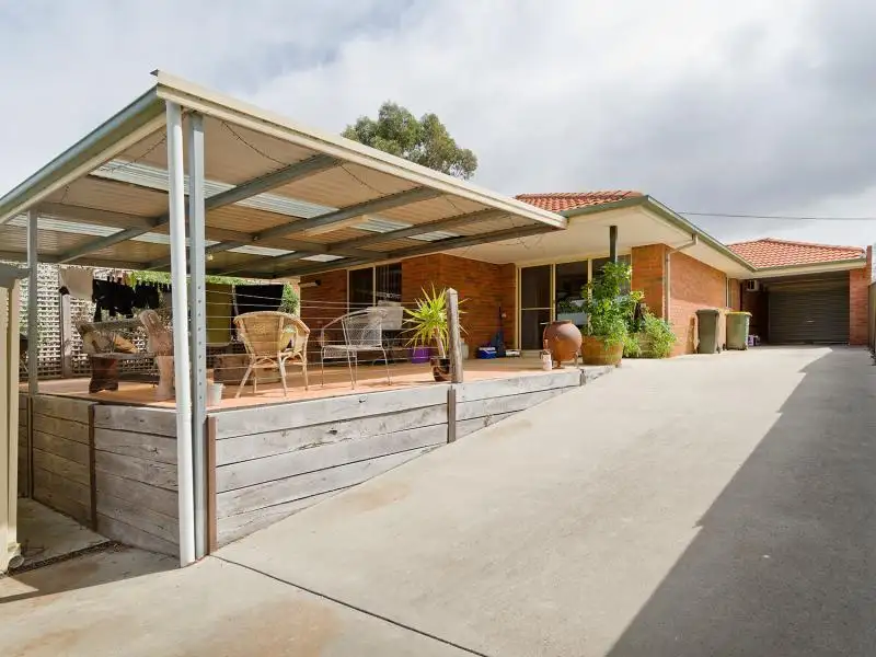 Main view of Homely house listing, 2/21 Montgomery Street, Castlemaine VIC 3450