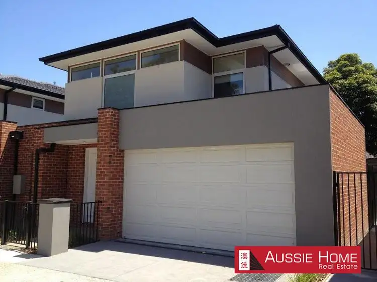 2/4 Doulton Road, Blackburn VIC 3130
