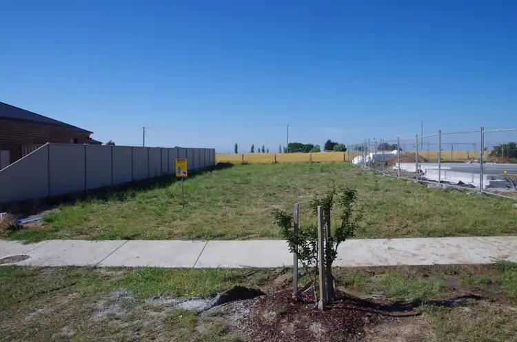 5 (Lot 50) Bect Street, Sebastopol VIC 3356