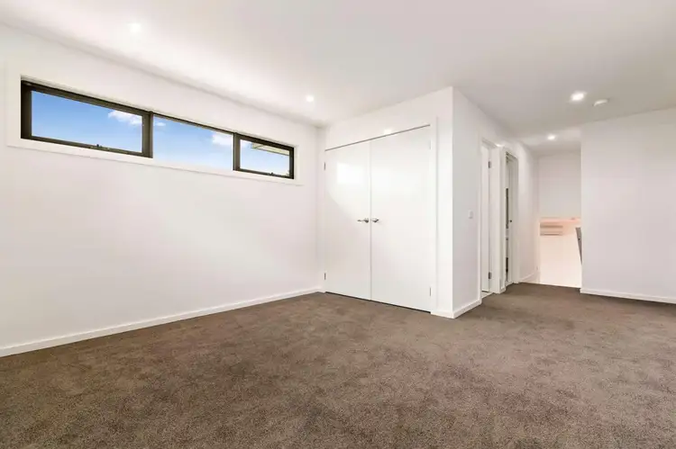 Sixth view of Homely townhouse listing, 2/28 Heatherdale Road, Mitcham VIC 3132