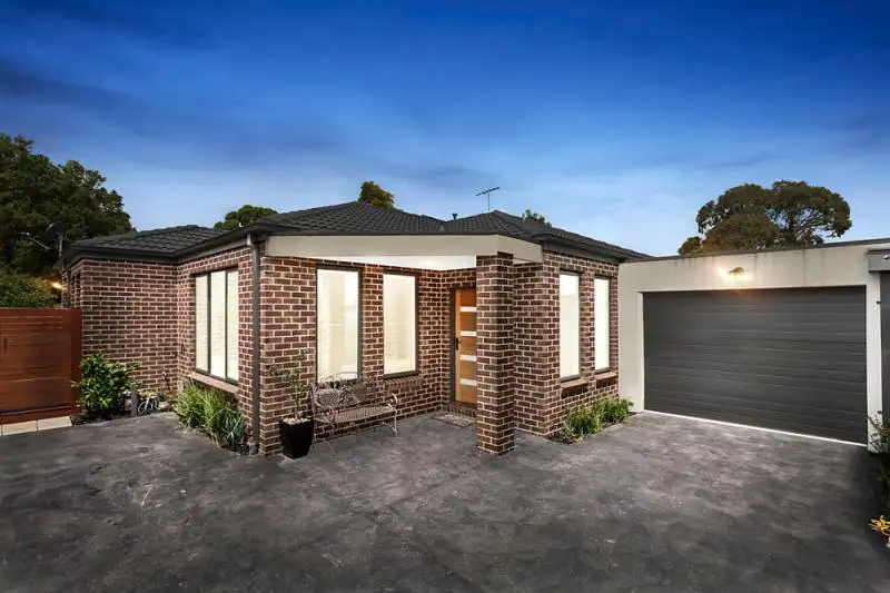 Main view of Homely townhouse listing, 2/121 Rooks Road, Nunawading VIC 3131