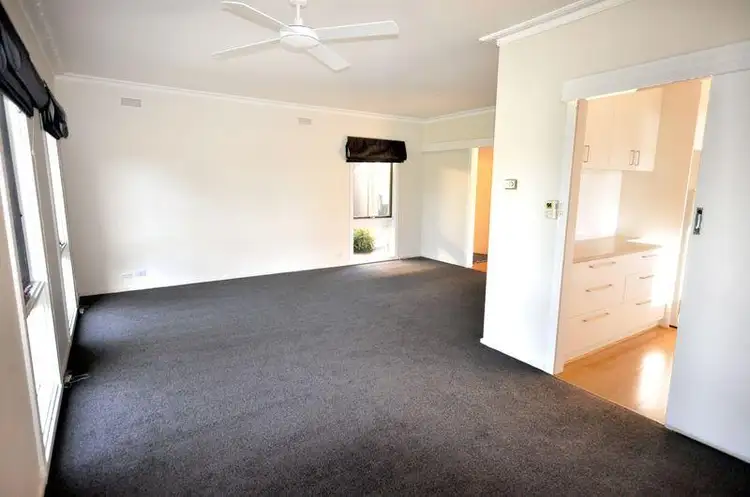 Fourth view of Homely house listing, 20 Lindsay Street, Drouin VIC 3818