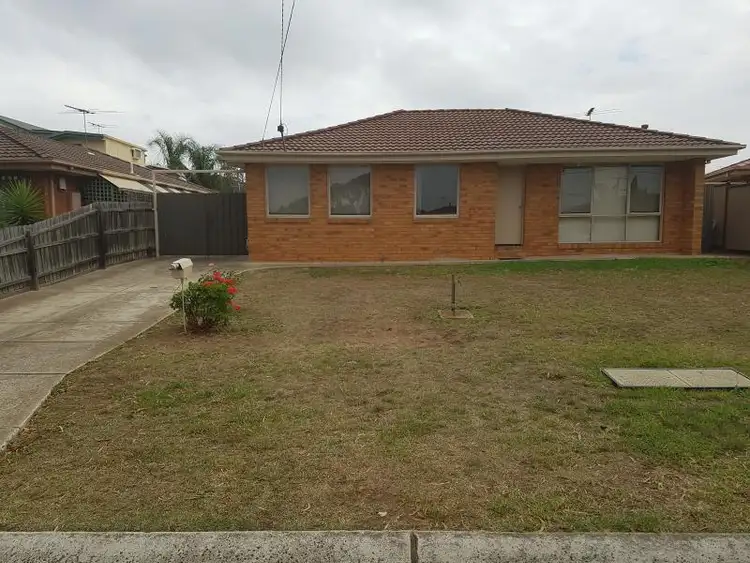 10 Shepherds Grove, Kings Park VIC 3021