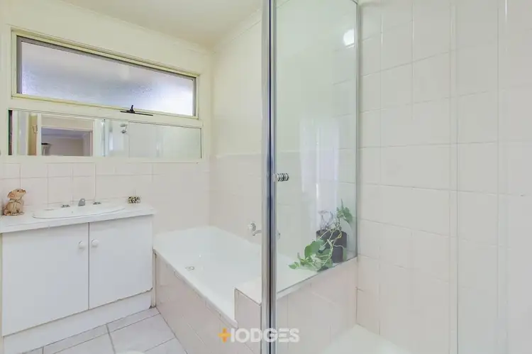 Fourth view of Homely house listing, 4 Farrer Close, Cranbourne VIC 3977