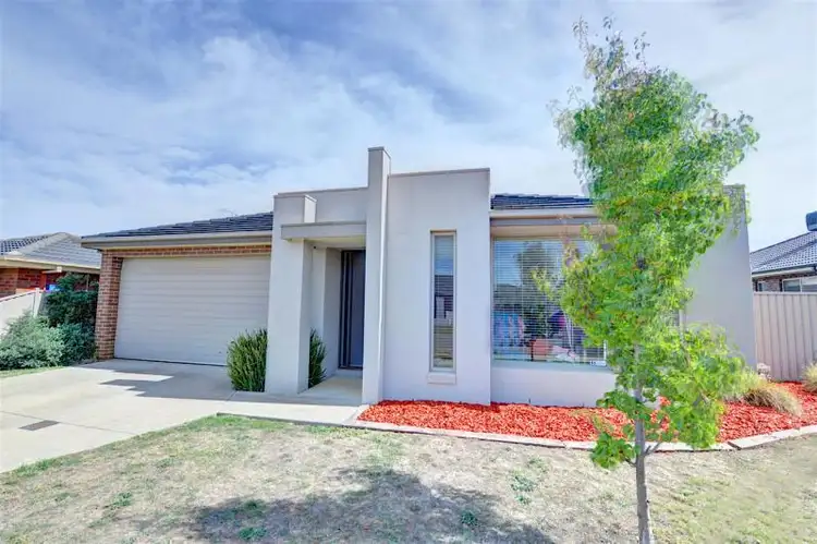 16 Clovedale Avenue, Alfredton VIC 3350