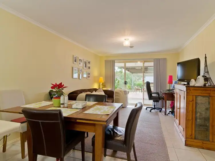 Second view of Homely house listing, 2/21 Montgomery Street, Castlemaine VIC 3450