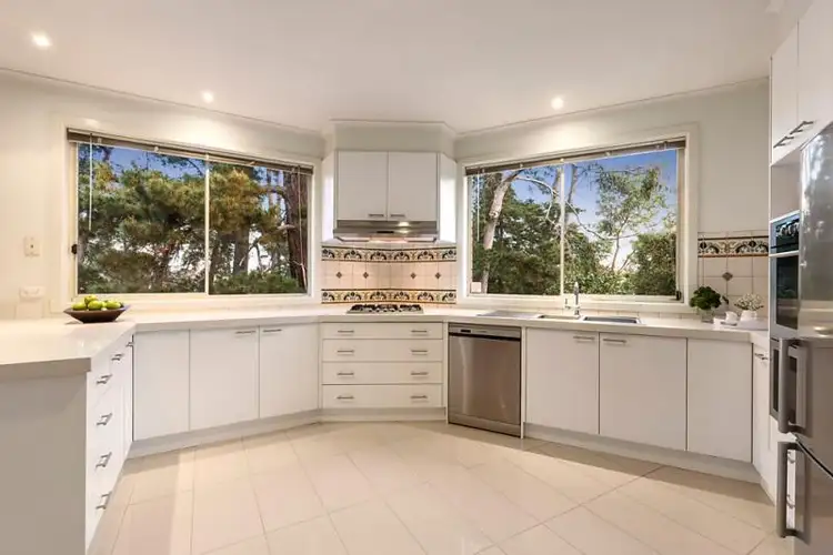 Third view of Homely house listing, 5 Cotswold Close, Vermont VIC 3133