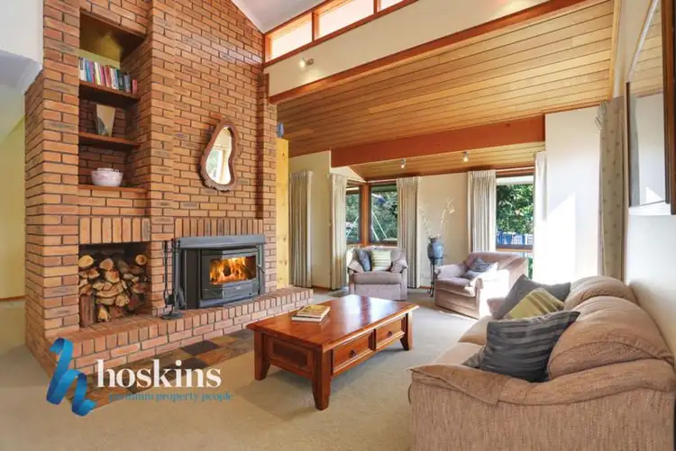 Second view of Homely house listing, 4 Wardlow Court, Croydon Hills VIC 3136