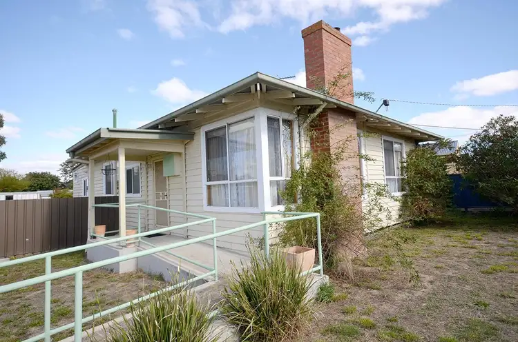 Third view of Homely house listing, 6 Violet Grove, Wendouree VIC 3355