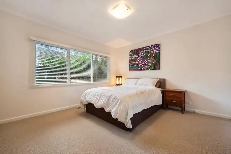 Fifth view of Homely house listing, 2 Rosalind Crescent, Blackburn VIC 3130