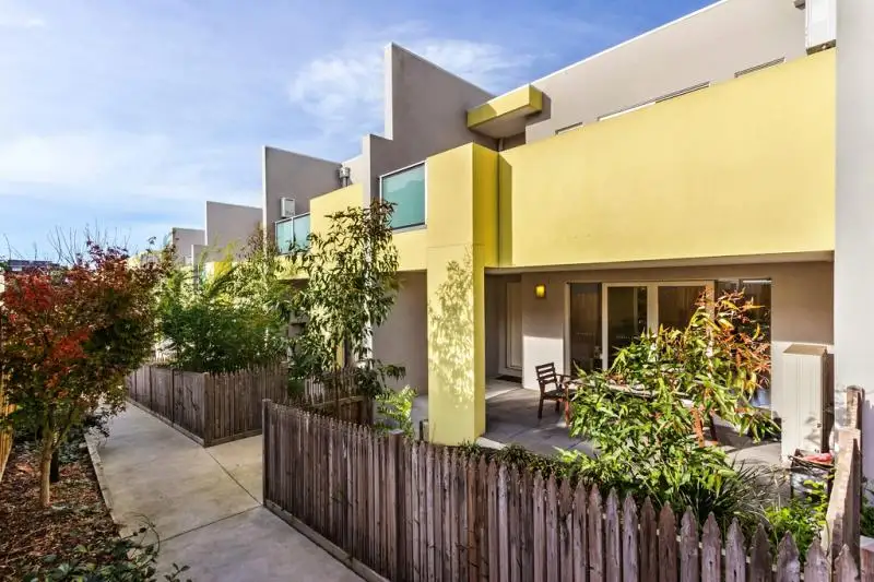 Main view of Homely townhouse listing, 4/798-800 Elgar Road, Doncaster VIC 3108