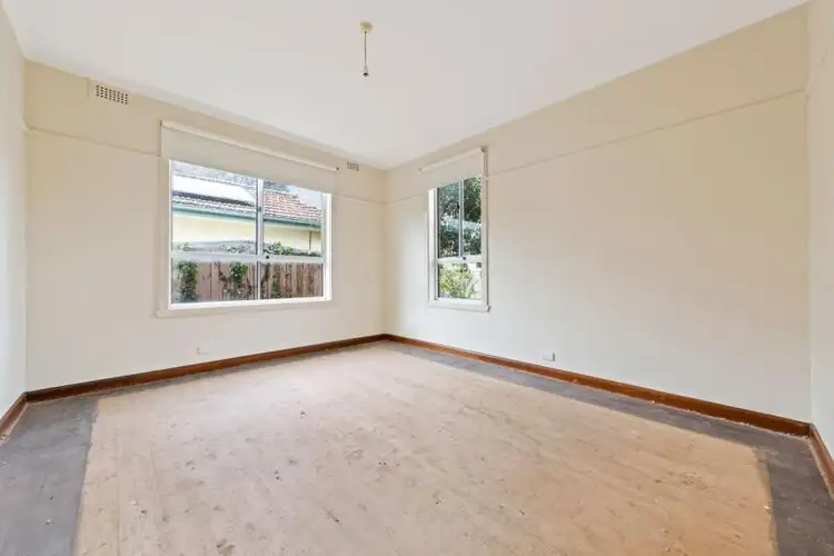 Fifth view of Homely house listing, 8 South Crescent, Heidelberg West VIC 3081