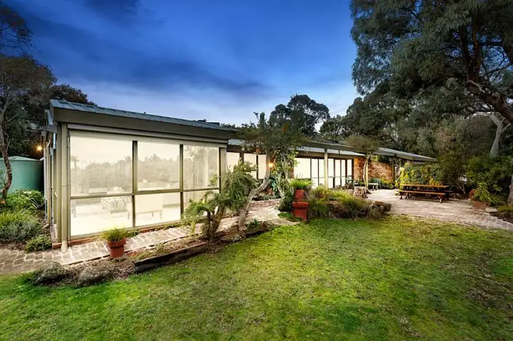 11 Frodsham Road, Ringwood VIC 3134
