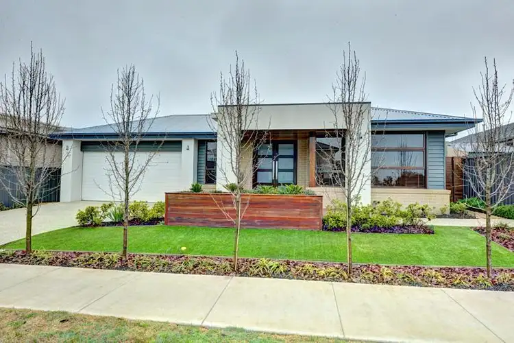 4 Hunter Street, Alfredton VIC 3350