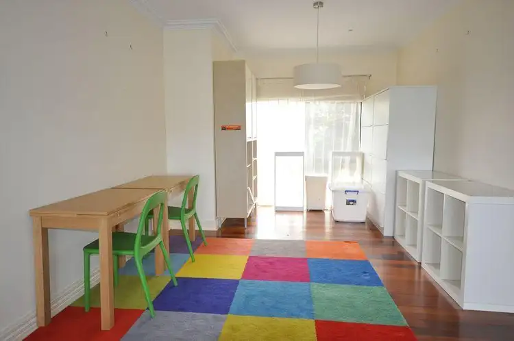 Sixth view of Homely house listing, 10 Oak Court, Warragul VIC 3820