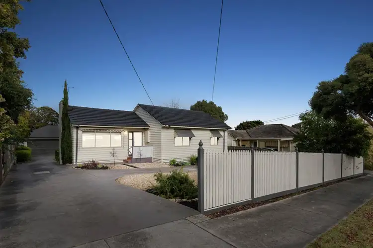 5 Neville Street, Ringwood VIC 3134