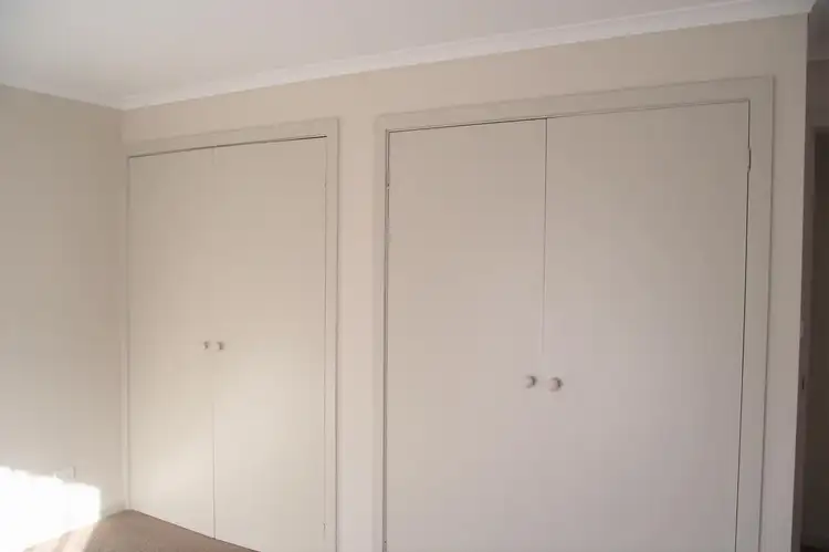 Sixth view of Homely unit listing, 1/16 Spring Court, Morwell VIC 3840