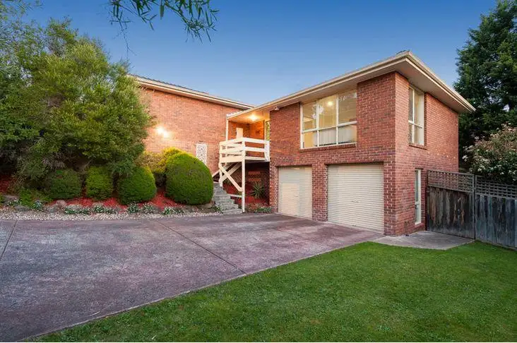 124 Plenty River Drive, Greensborough VIC 3088