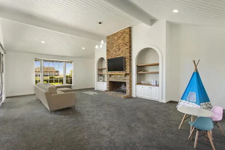 Sixth view of Homely house listing, 2 Watts Parade, Mount Eliza VIC 3930