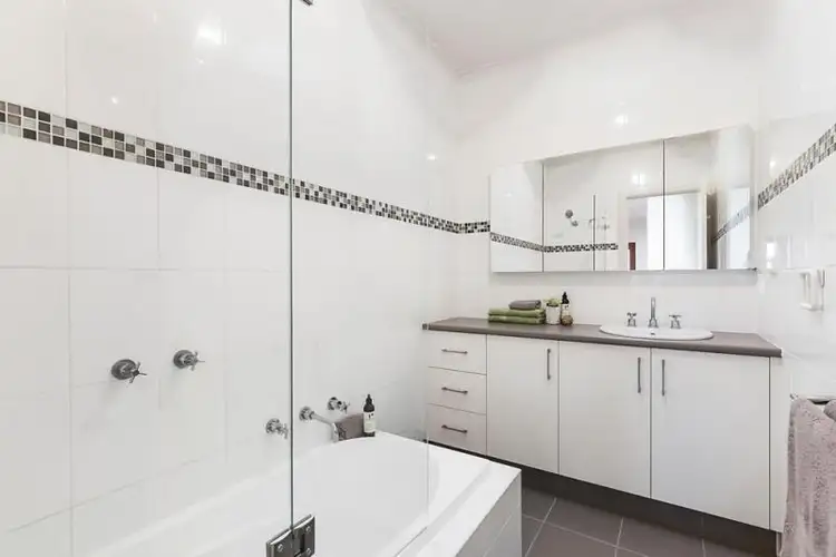 Fourth view of Homely house listing, 4 Avis Court, Forest Hill VIC 3131