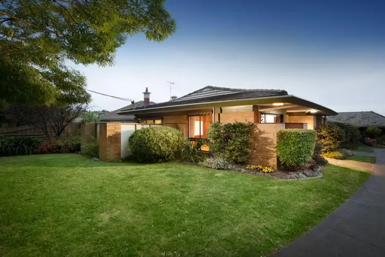 Main view of Homely house listing, 1/84 Locksley Road, Ivanhoe VIC 3079