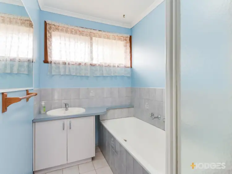 Sixth view of Homely unit listing, 2/6 Hazlitt Court, Cranbourne VIC 3977
