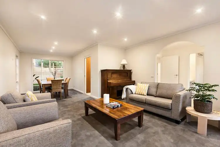 Fourth view of Homely house listing, 2/12 Penllyne Avenue, Vermont VIC 3133