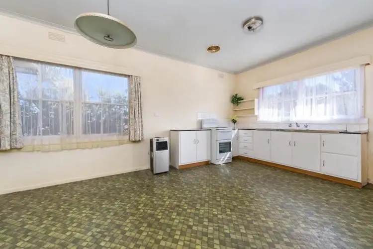 Fifth view of Homely house listing, 422 Main Road West, St Albans VIC 3021