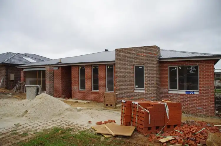 2 Burgadale Court, Brown Hill VIC 3350