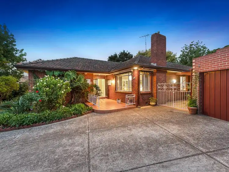 10 Orange Court, Bellfield VIC 3081