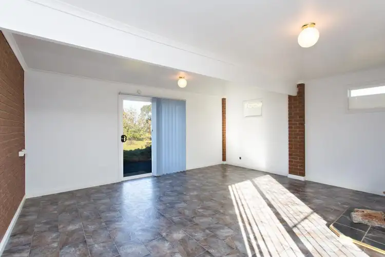 Fifth view of Homely house listing, 10 Leigh Court, Dereel VIC 3352