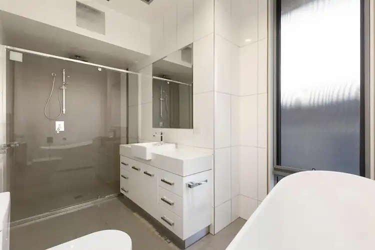 Sixth view of Homely house listing, 5 Lyndhurst Crescent, Box Hill North VIC 3129
