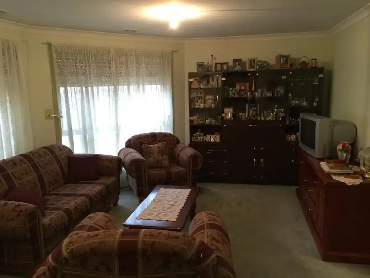 Third view of Homely unit listing, 2/15 Craigielea Avenue, St Albans VIC 3021