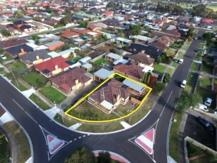 17 Bent Street, St Albans VIC 3021