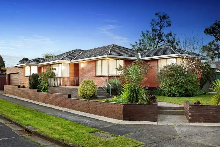 50 Newhaven Road, Burwood East VIC 3151