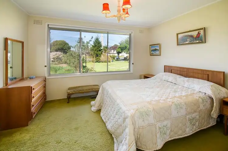 Sixth view of Homely house listing, 2 Dana Court, Mulgrave VIC 3170