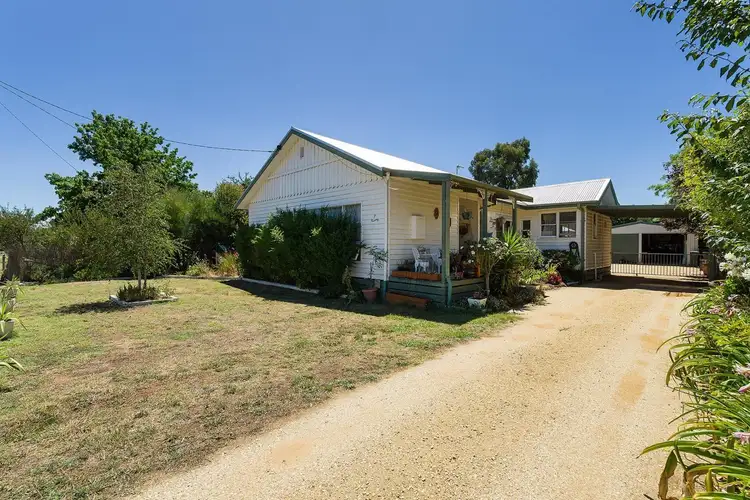 7 Wyndham Street, Newstead VIC 3462